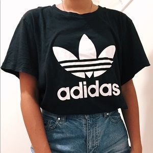 ADIDAS trefoil basic tee!!!